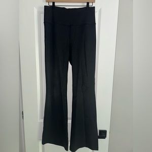 Lululemon bell-bottom leggings